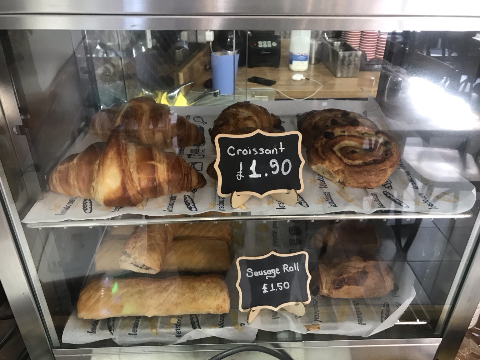 Pastry cabinet