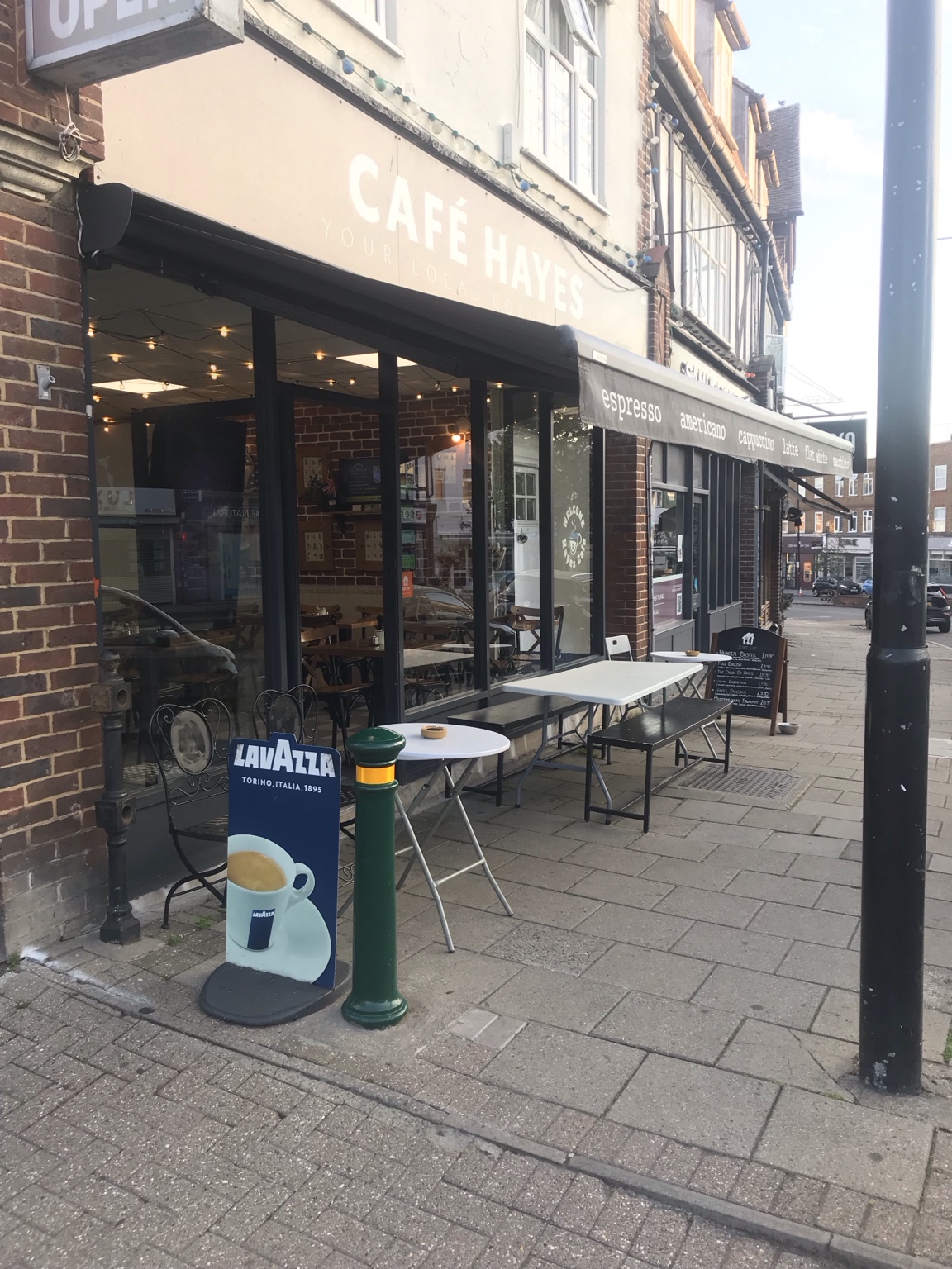 Café Hayes shopfront